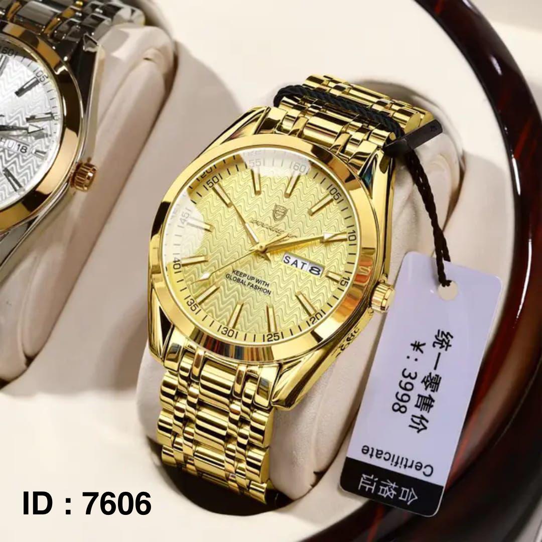 Montre dorée avec un cadran